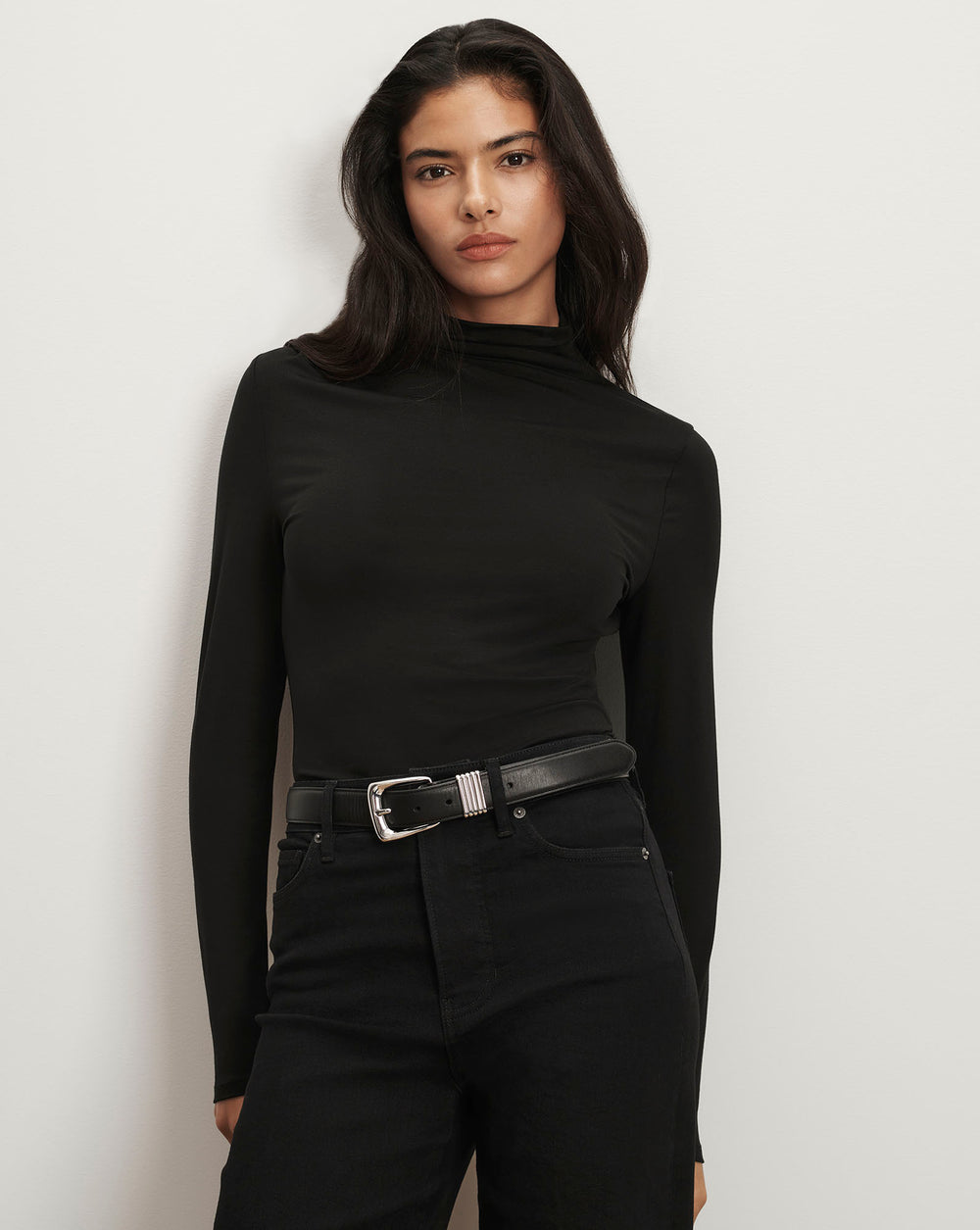 J2411JY147S0702_BLACK_01