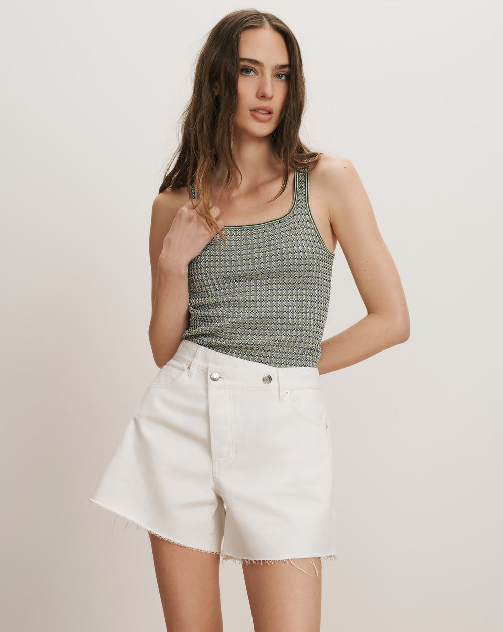 J2603D140012WH_WHITE_01
